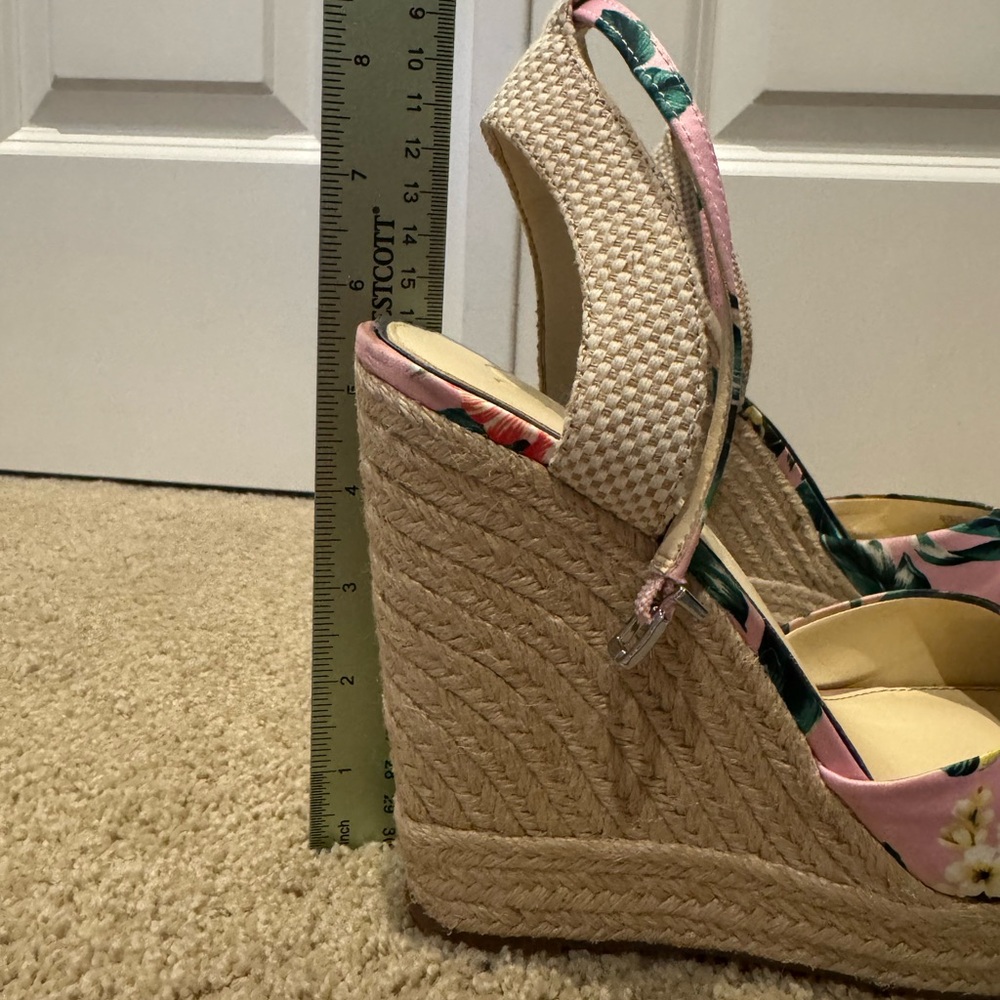 Jessica Simpson Wedges - Picture 8 of 8